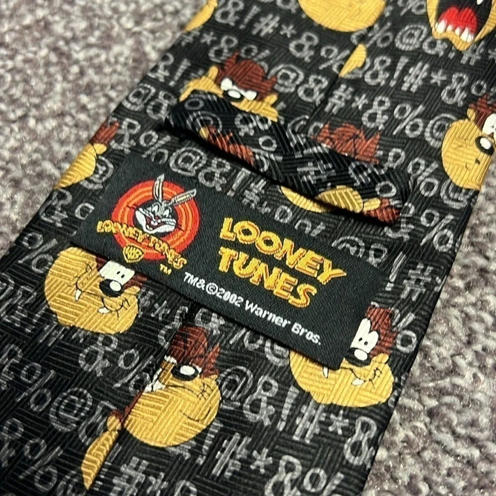 TAZ 2002 Vintage 100% Silk Neck Tie LOONEY TUNES Tazmanian Devil AOP All over